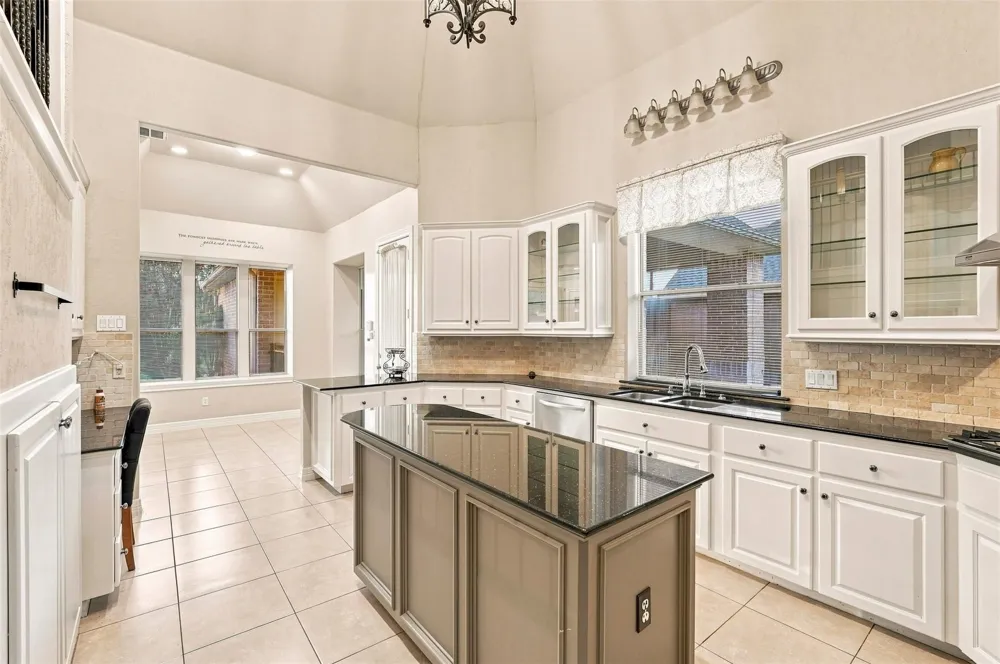 1726 Parklake Village Katy, TX 77450