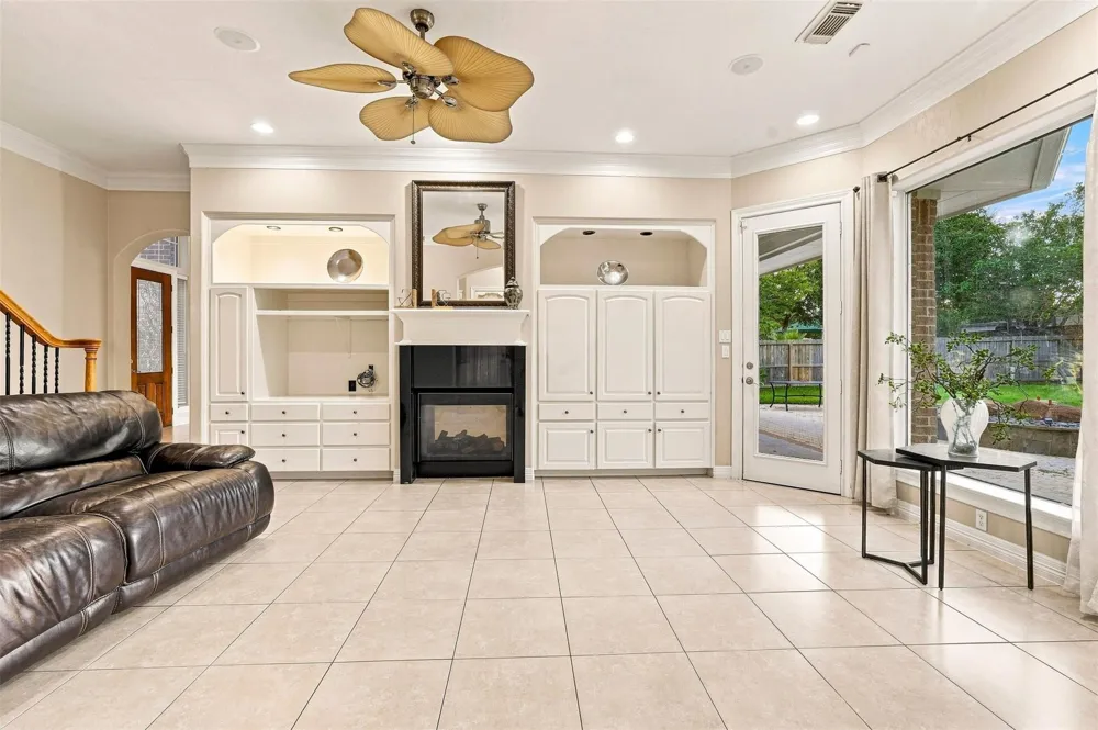 1726 Parklake Village Katy, TX 77450