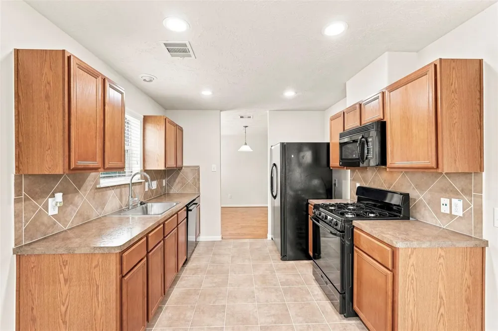 12563 Chiswick Road Houston, TX 77047