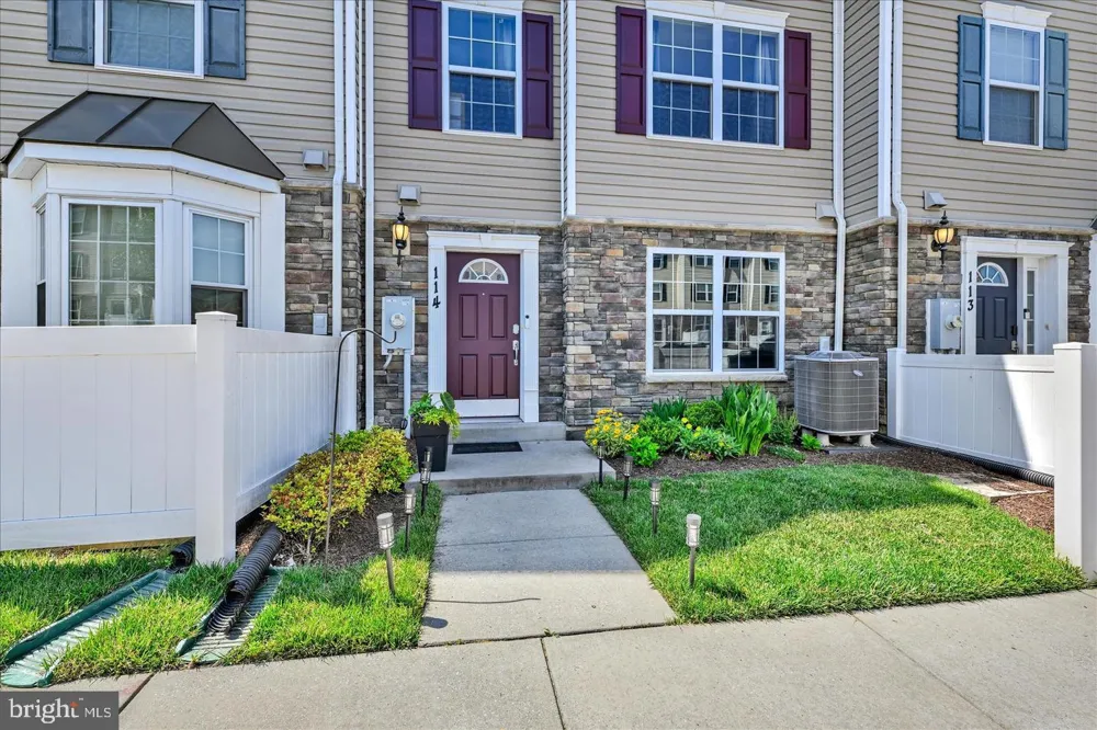 1820 CASSANDRA DRIVE #114 Eldersburg, MD 21784