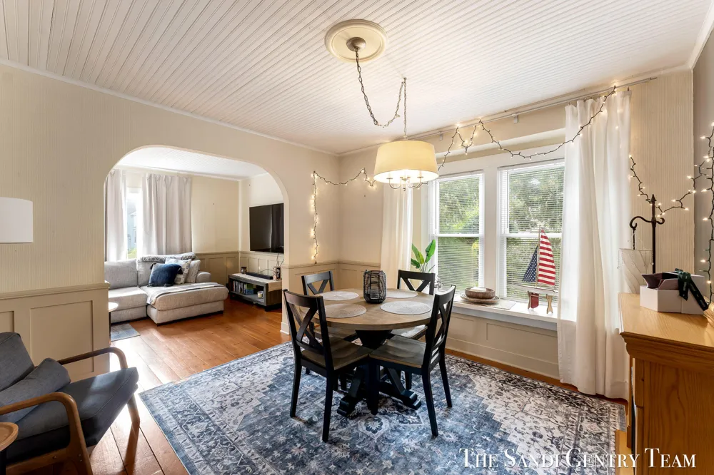 717 E Ludington Avenue Ludington, MI 49431