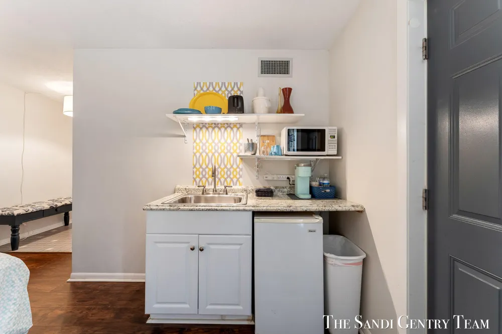 717 E Ludington Avenue Ludington, MI 49431