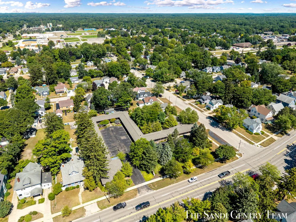 717 E Ludington Avenue Ludington, MI 49431