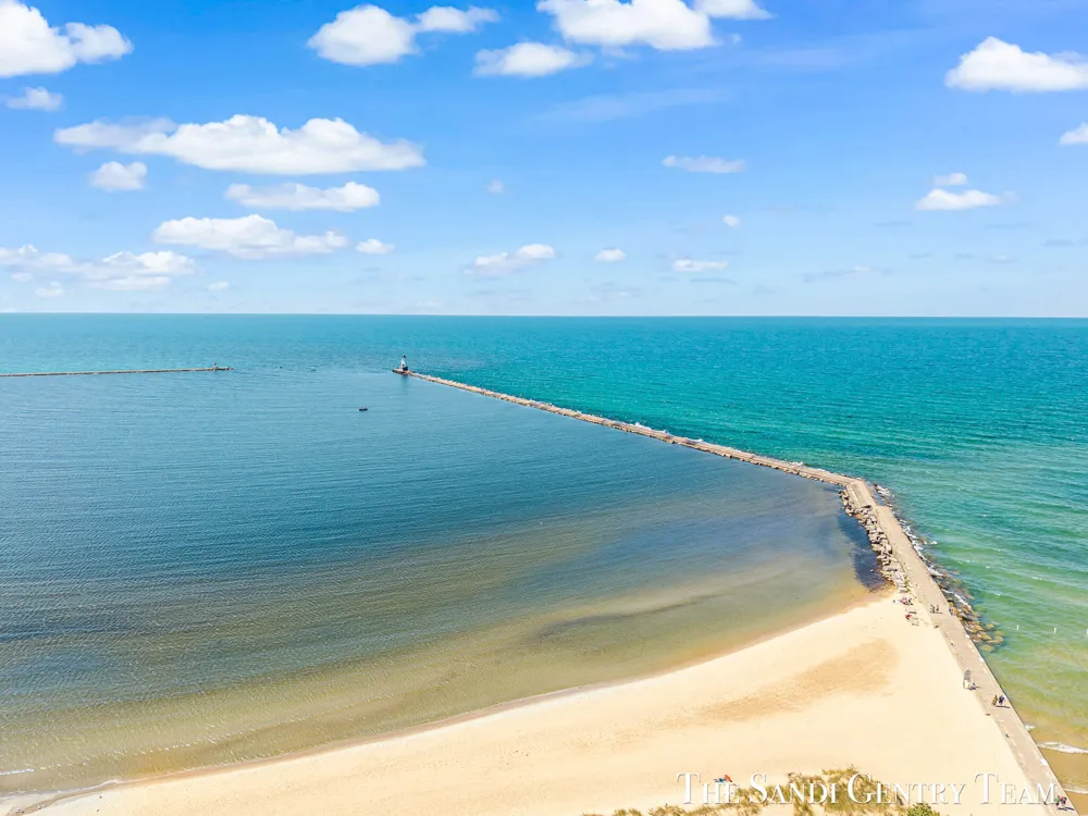 717 E Ludington Avenue Ludington, MI 49431