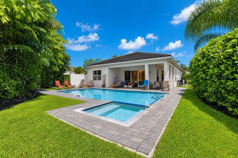 9772 Celtic Sea Lane Delray Beach, FL 33446