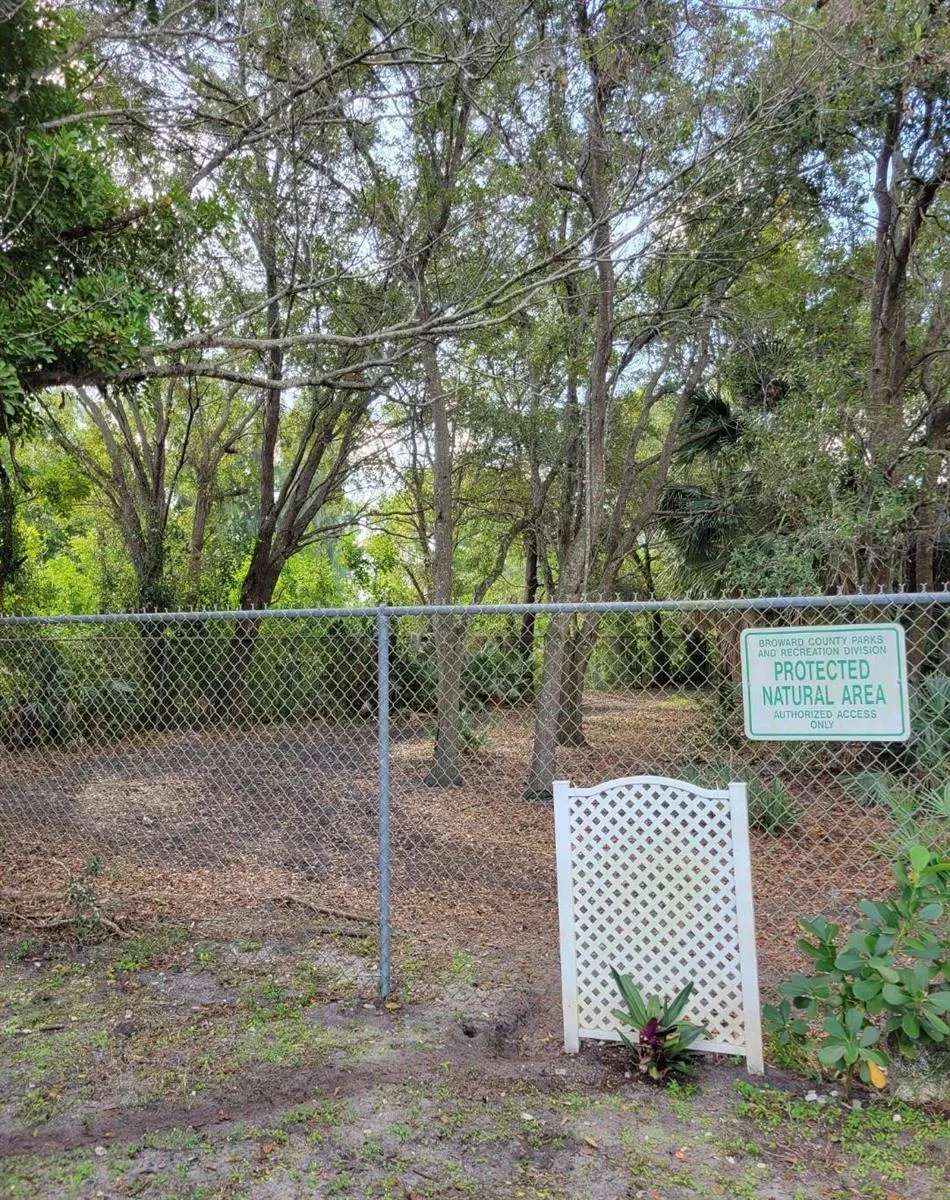 605 NW 47TH STREET Pompano Beach, FL 33064