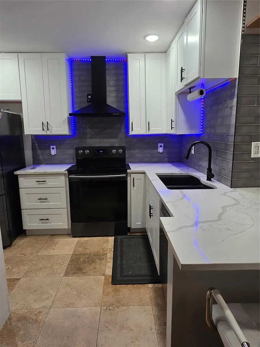 605 NW 47TH STREET Pompano Beach, FL 33064