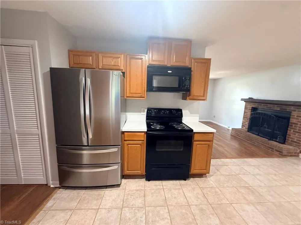 471 Raven Ridge Drive Kernersville, NC 27284