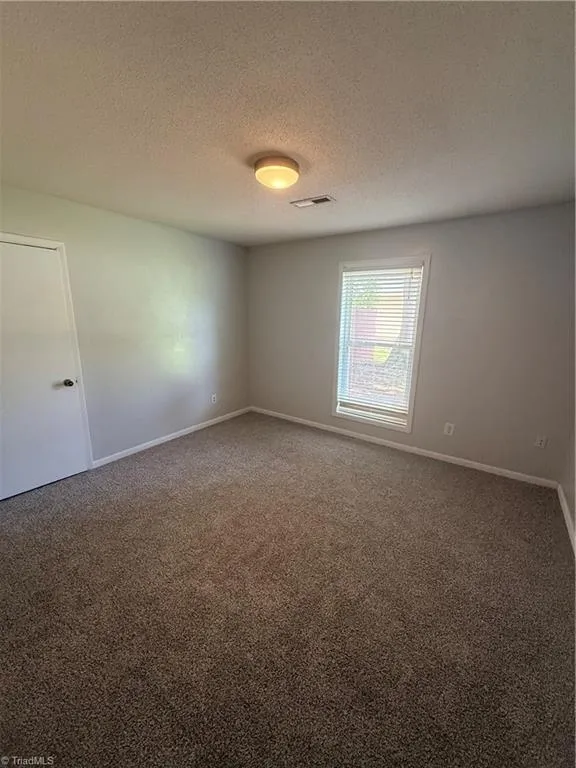 471 Raven Ridge Drive Kernersville, NC 27284