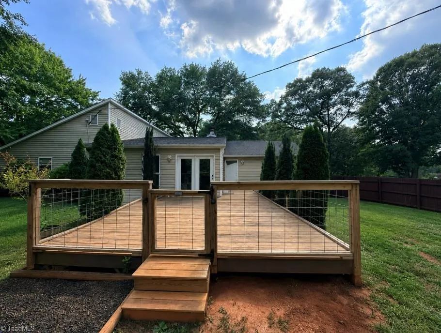 471 Raven Ridge Drive Kernersville, NC 27284