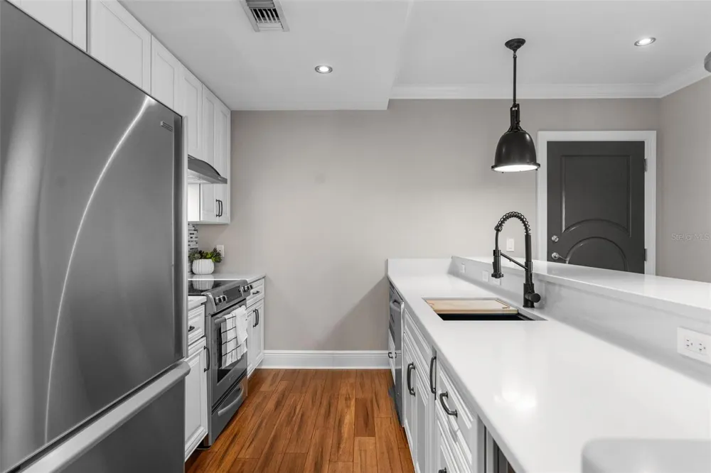 1238 E KENNEDY BOULEVARD #501 Tampa, FL 33602