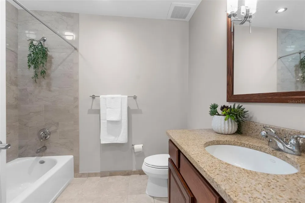 1238 E KENNEDY BOULEVARD #501 Tampa, FL 33602
