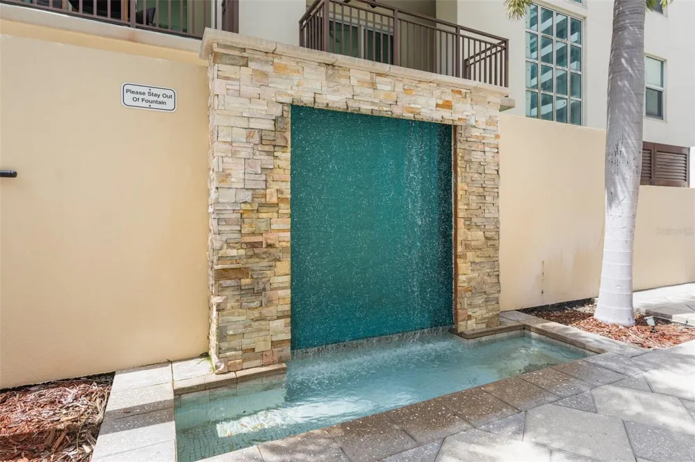 1238 E KENNEDY BOULEVARD #501 Tampa, FL 33602