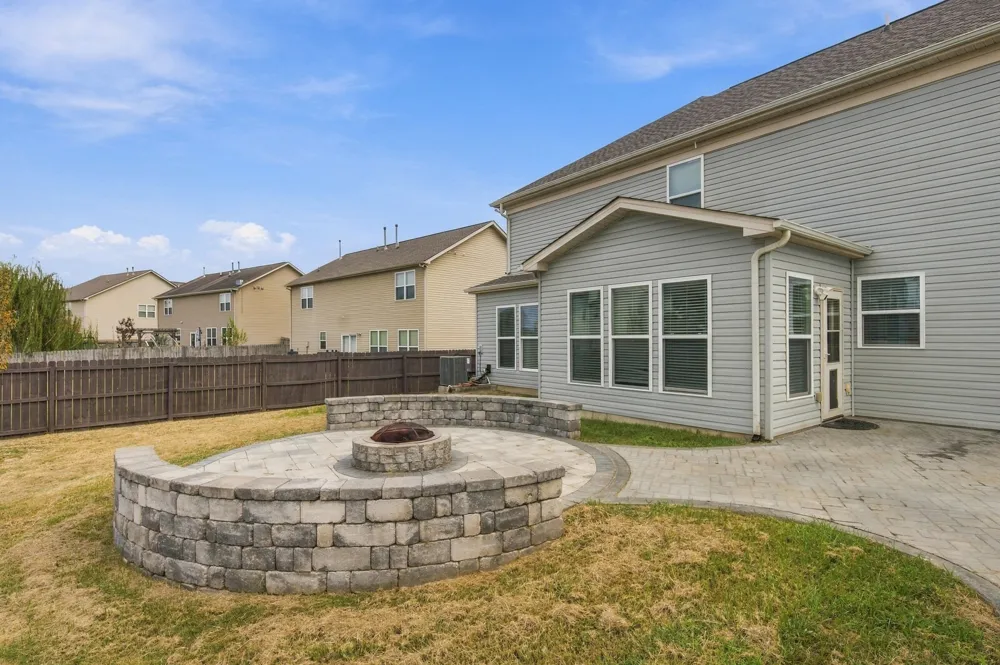 132 Slaters Dr Lebanon, TN 37087