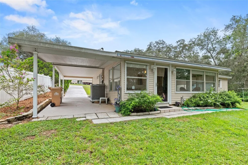 40319 ORANGE CIRCLE Lady Lake, FL 32159