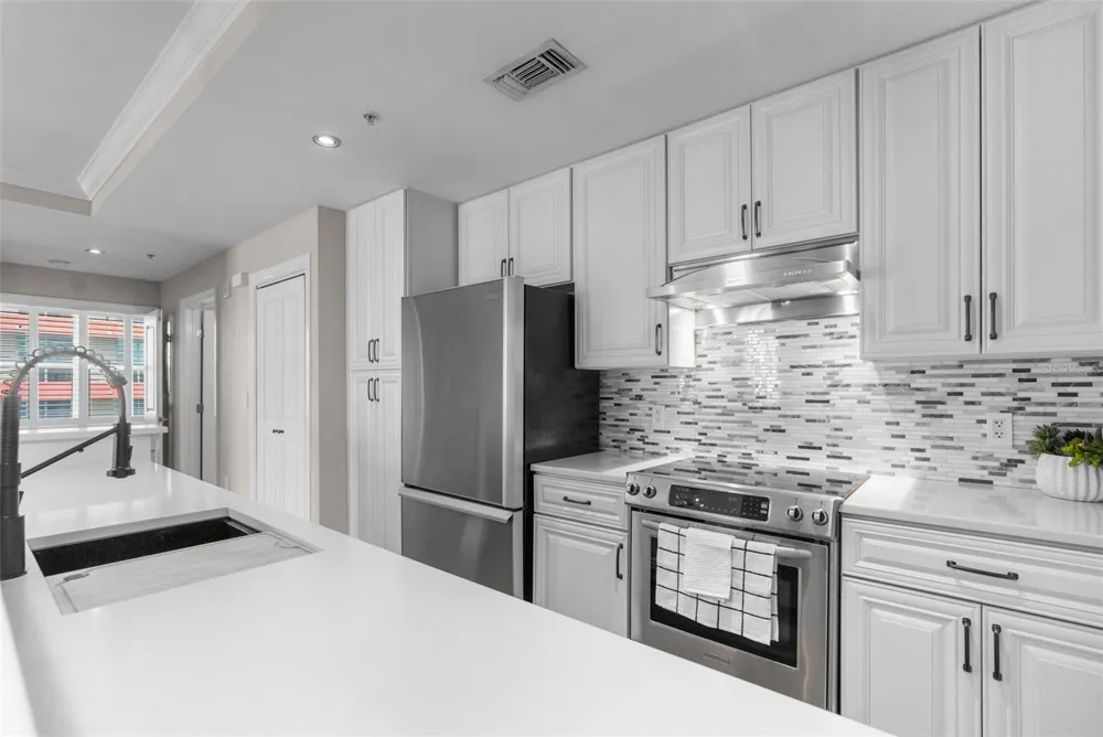 1238 E KENNEDY BOULEVARD #501 Tampa, FL 33602