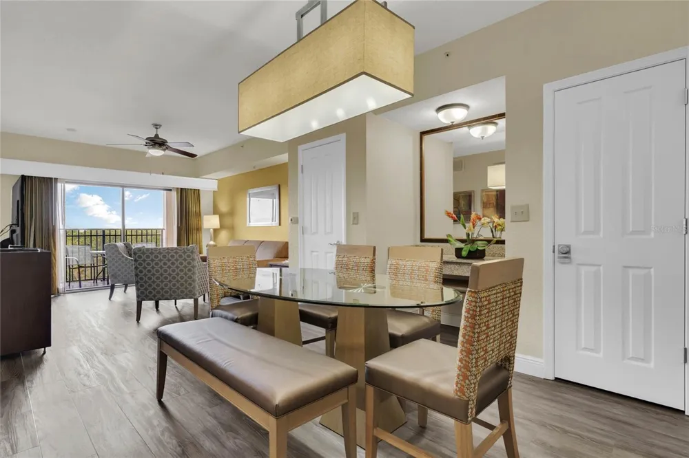 12544 FLORIDAYS RESORT DRIVE #207B Orlando, FL 32821