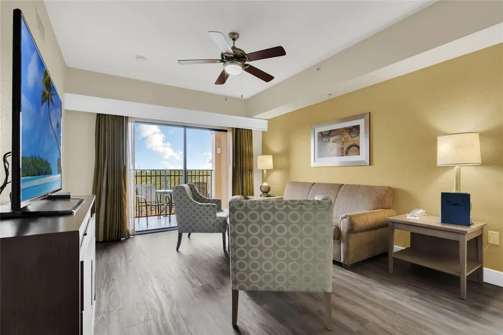 12544 FLORIDAYS RESORT DRIVE #207B Orlando, FL 32821