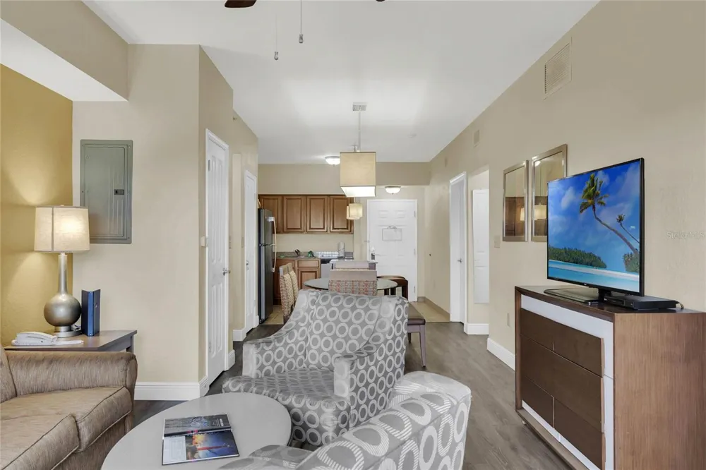 12544 FLORIDAYS RESORT DRIVE #207B Orlando, FL 32821