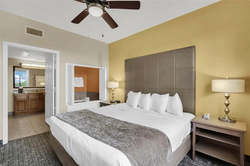 12544 FLORIDAYS RESORT DRIVE #207B Orlando, FL 32821