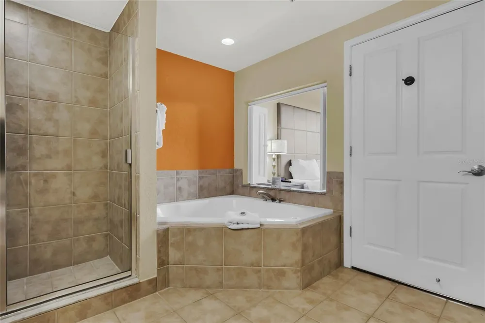 12544 FLORIDAYS RESORT DRIVE #207B Orlando, FL 32821