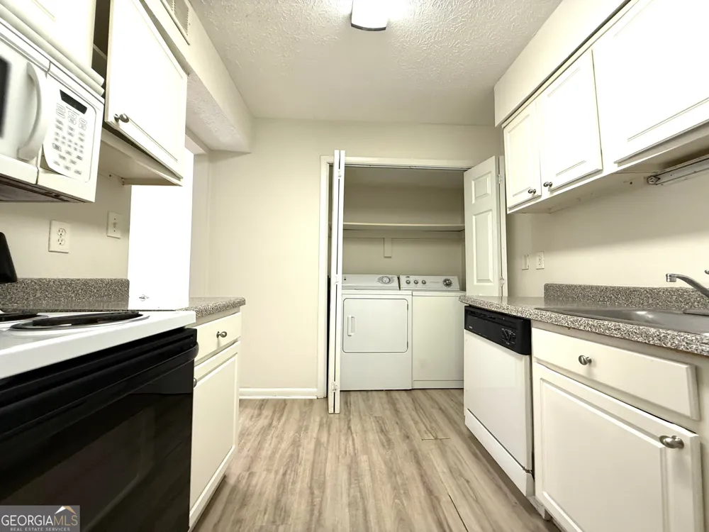 5153 Roswell RD Atlanta, GA 30342