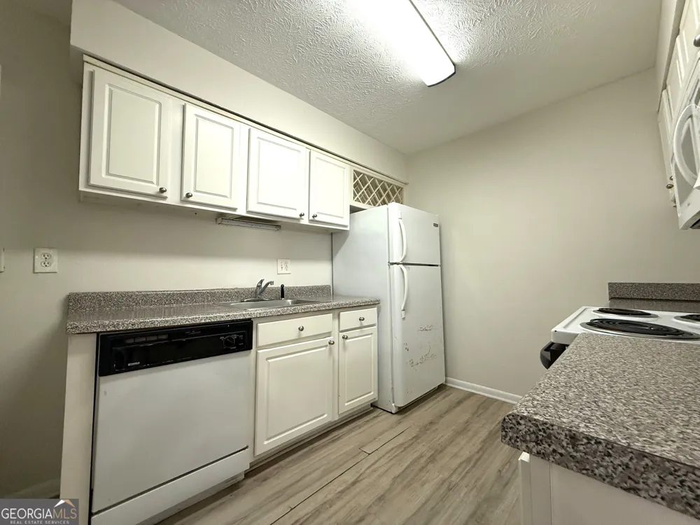 5153 Roswell RD Atlanta, GA 30342