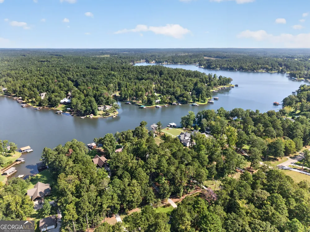 1094 Crooked Creek RD Eatonton, GA 31024
