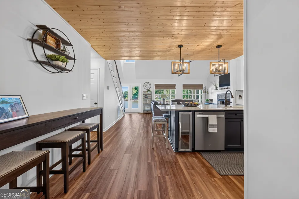 1094 Crooked Creek RD Eatonton, GA 31024