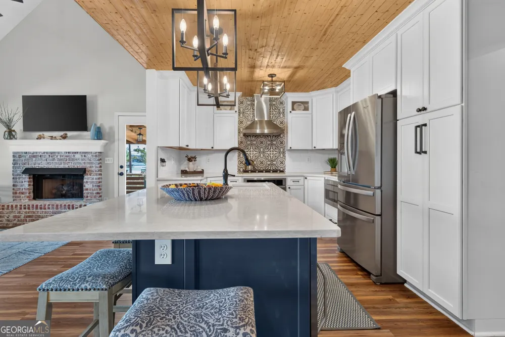 1094 Crooked Creek RD Eatonton, GA 31024