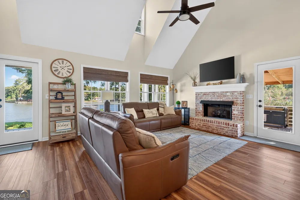 1094 Crooked Creek RD Eatonton, GA 31024