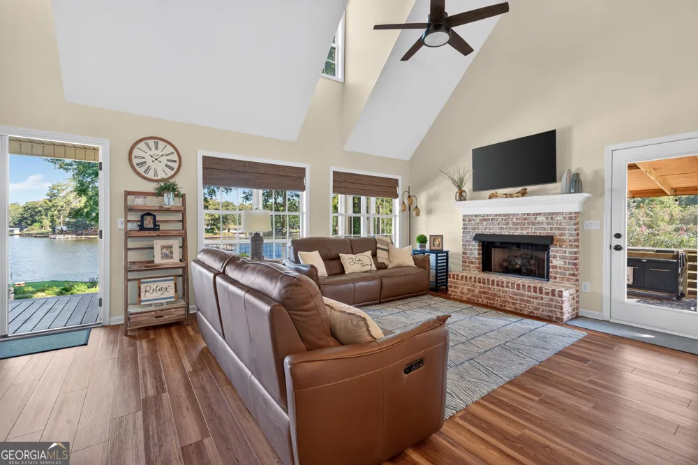 1094 Crooked Creek RD Eatonton, GA 31024