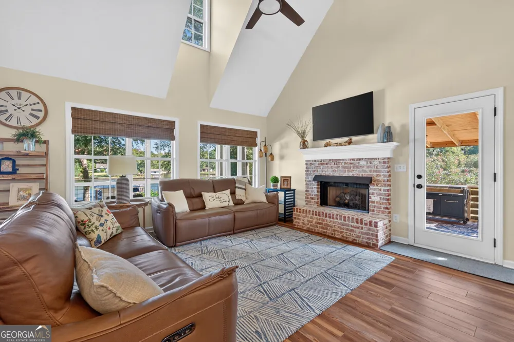 1094 Crooked Creek RD Eatonton, GA 31024