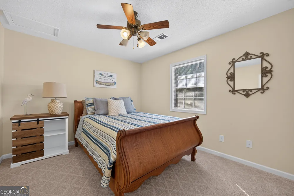 1094 Crooked Creek RD Eatonton, GA 31024