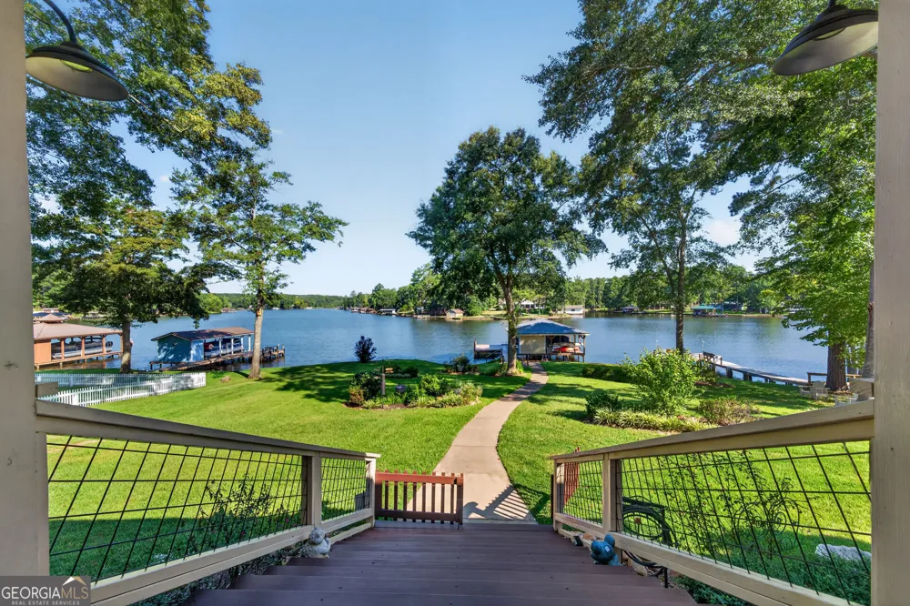 1094 Crooked Creek RD Eatonton, GA 31024