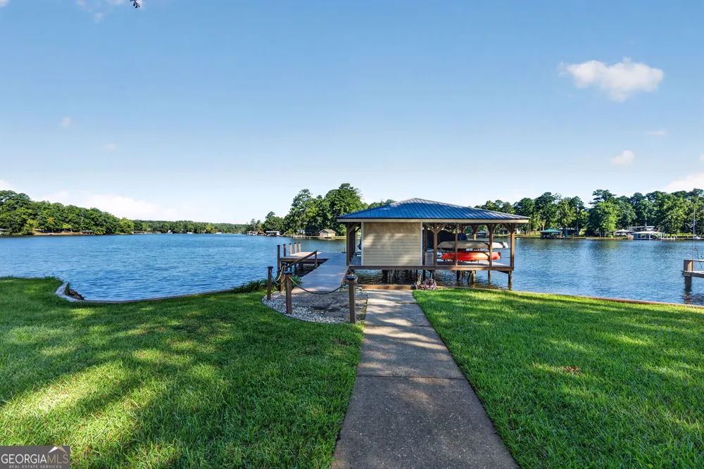 1094 Crooked Creek RD Eatonton, GA 31024