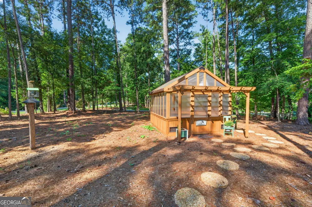 1094 Crooked Creek RD Eatonton, GA 31024
