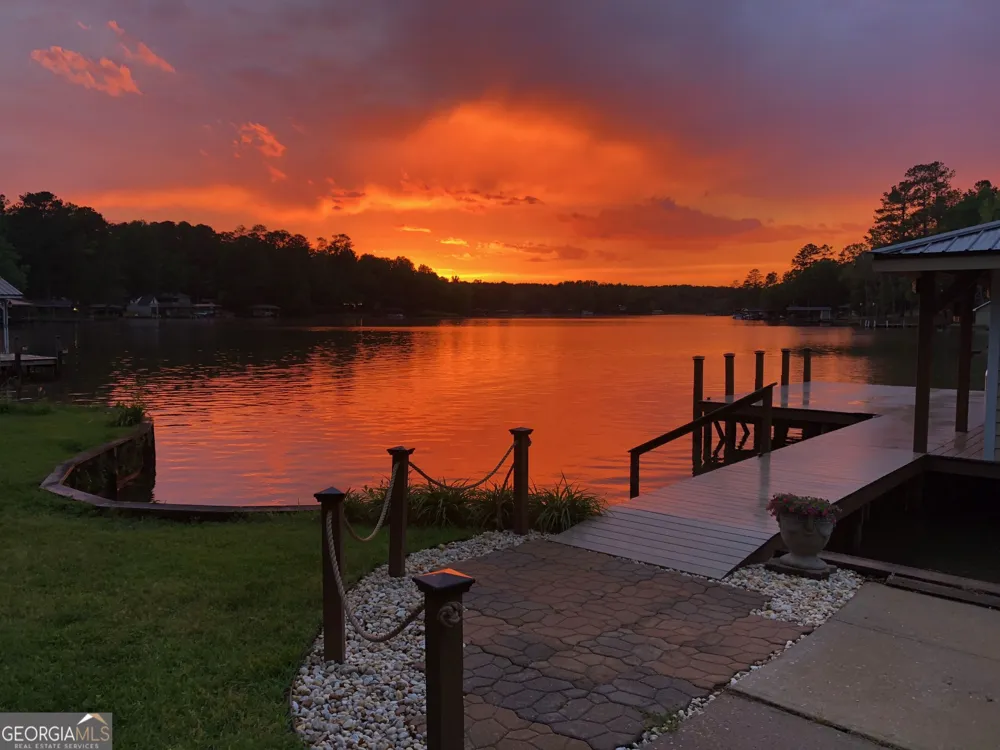 1094 Crooked Creek RD Eatonton, GA 31024