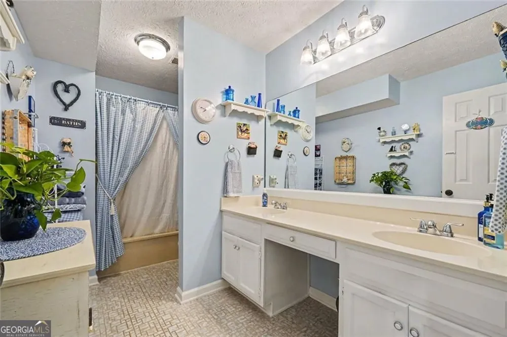4173 D'Youville TRCE Brookhaven, GA 30341
