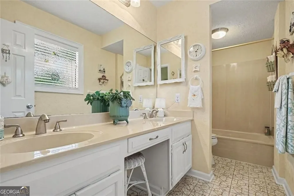 4173 D'Youville TRCE Brookhaven, GA 30341