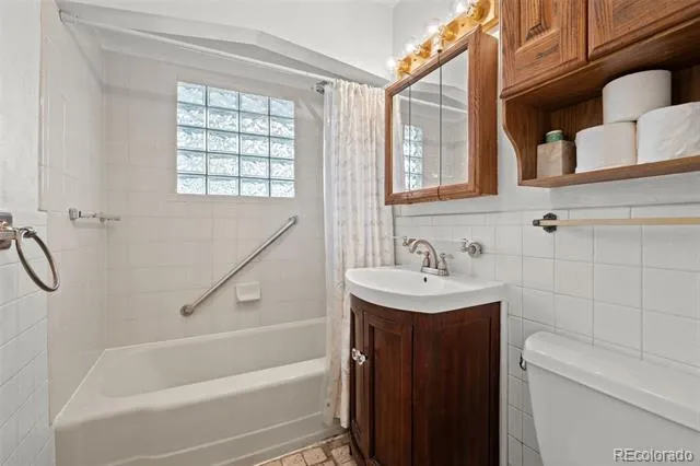 4942 S Galapago Street Englewood, CO 80110