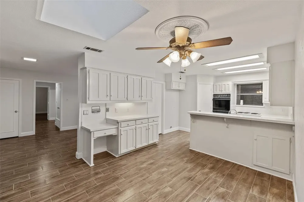 3827 Ashbury Lane Bedford, TX 76021