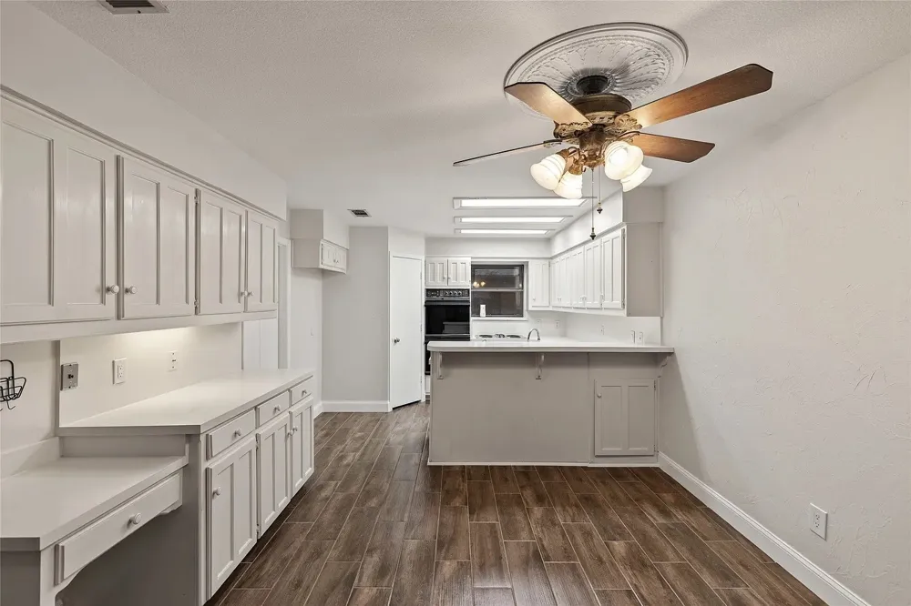 3827 Ashbury Lane Bedford, TX 76021