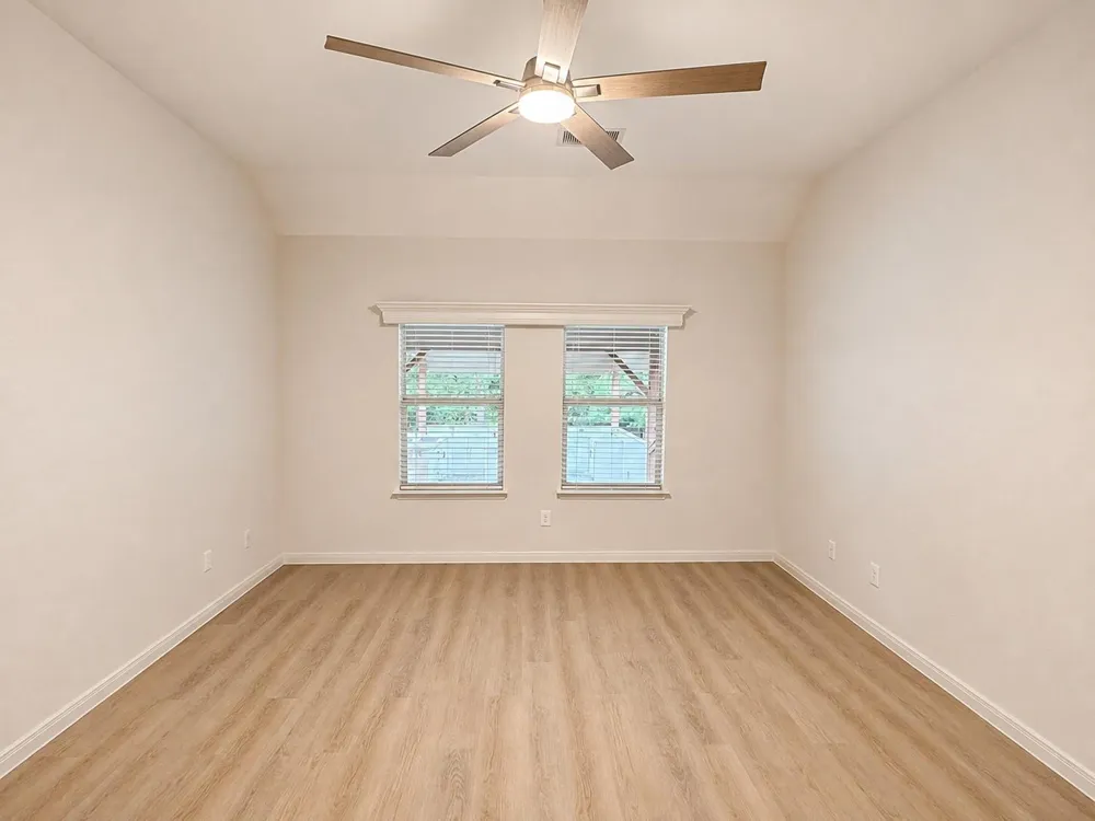 10855 Sunflower Drive Willis, TX 77318
