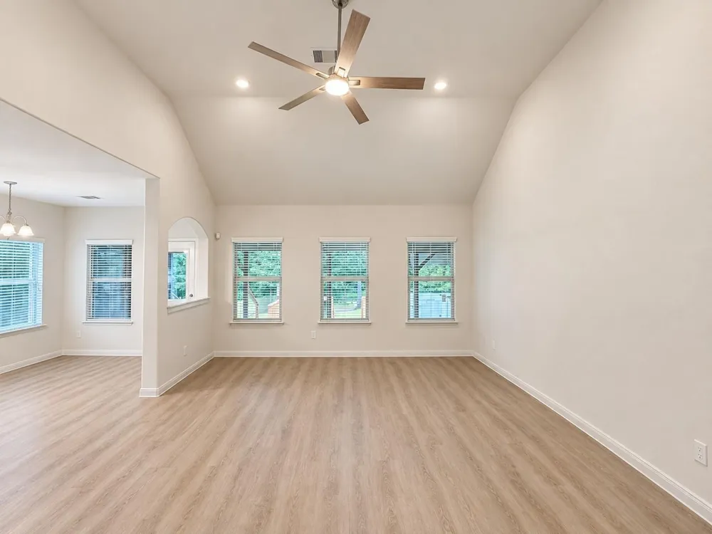 10855 Sunflower Drive Willis, TX 77318