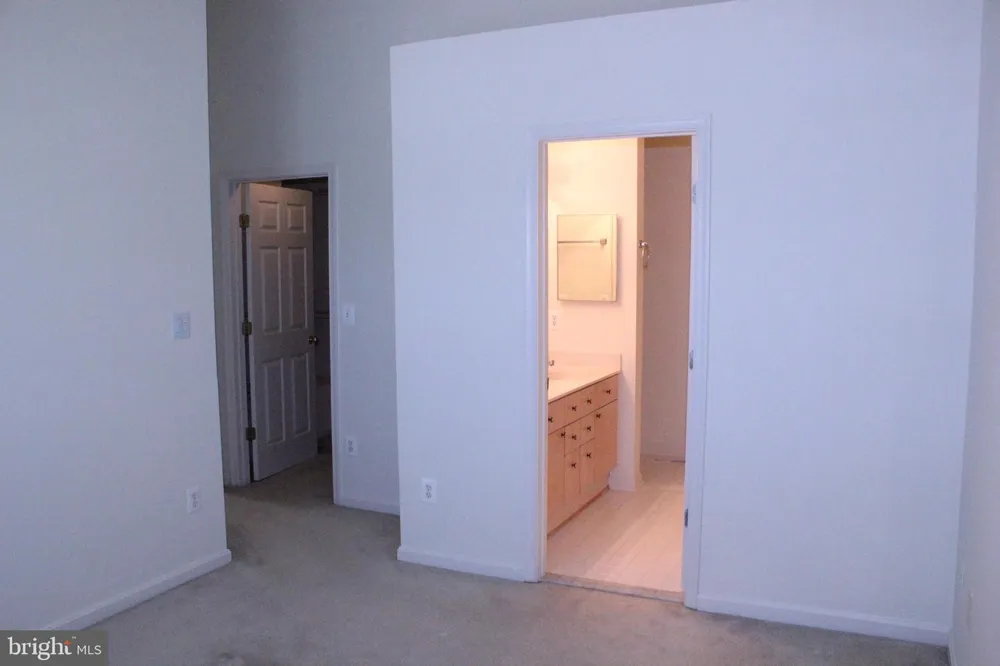 2491 QUICK STREET #303 Herndon, VA 20171