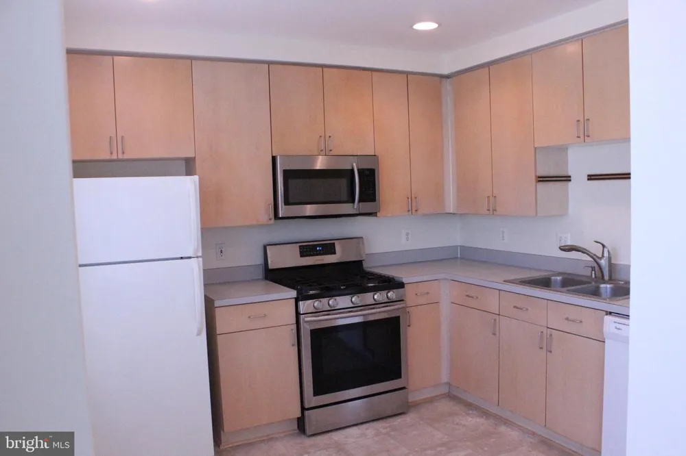 2491 QUICK STREET #303 Herndon, VA 20171