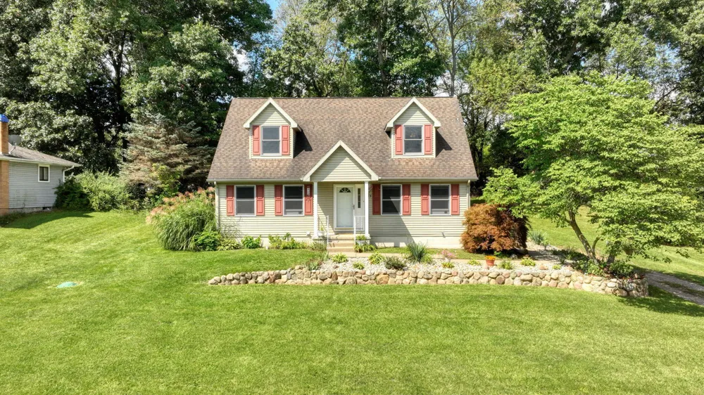 475 Skyline Drive Horton, MI 49246