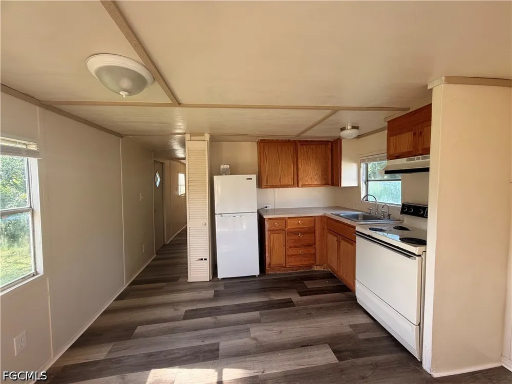Ebson Drive #7 or H North Fort Myers, FL 33917
