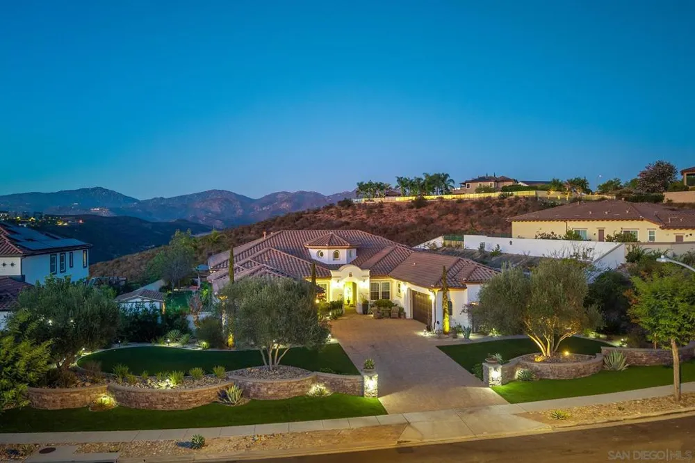 11771 Big Canyon Lane San Diego, CA 92131